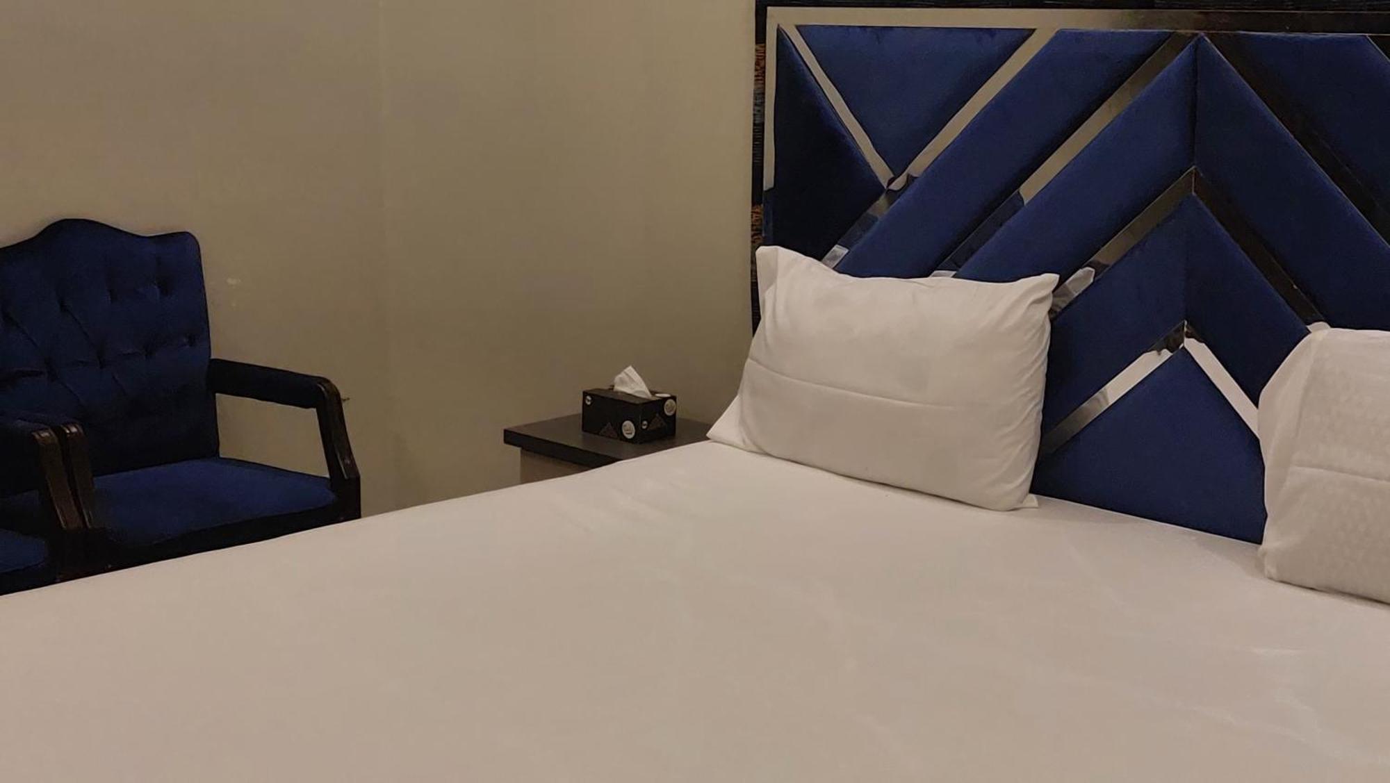 Gulshan Guest House Карачи Екстериор снимка